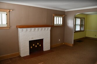915 15th St in Rockford, IL - Building Photo - Building Photo
