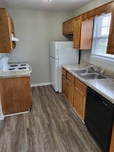211 Aqueduct Dr in Richmond, KY - Building Photo - Building Photo