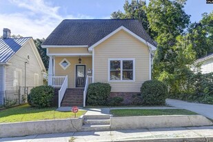 2308 Pendleton St in Columbia, SC - Building Photo