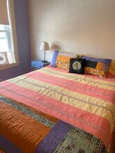 31 Thurston St, Unit 6 in Somerville, MA - Foto de edificio - Building Photo