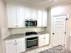 43283 Pond View Dr in Prairieville, LA - Building Photo - Building Photo