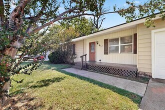 317 W Pecan St in Hurst, TX - Building Photo - Building Photo