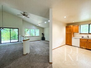 1396 Cedar Canyon Pl in Port Orchard, WA - Building Photo - Building Photo