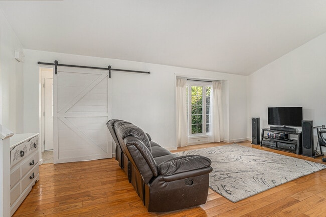 7342 Cherry Ave in Jenison, MI - Building Photo - Building Photo