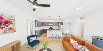 Kensington Gardens in McCordsville, IN - Foto de edificio - Building Photo