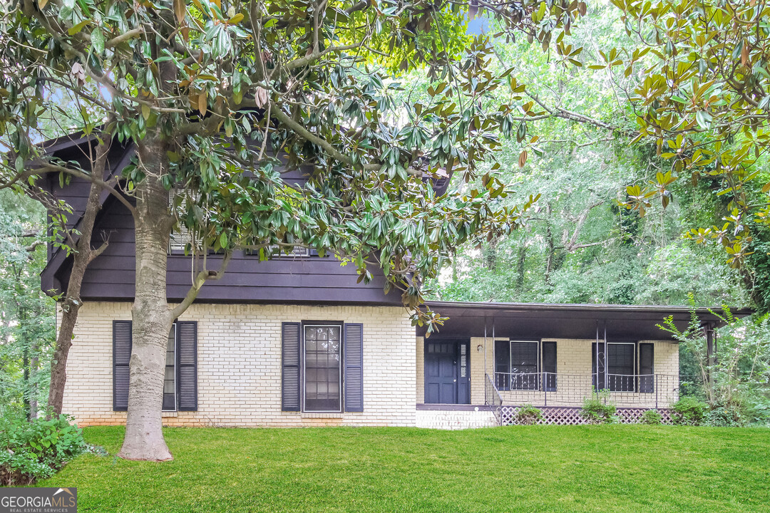 340 Shelton Woods Ct in Stone Mountain, GA - Foto de edificio