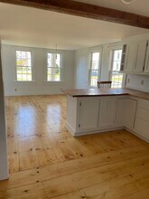 39 Eastern Ave in Boothbay Harbor, ME - Building Photo - Building Photo