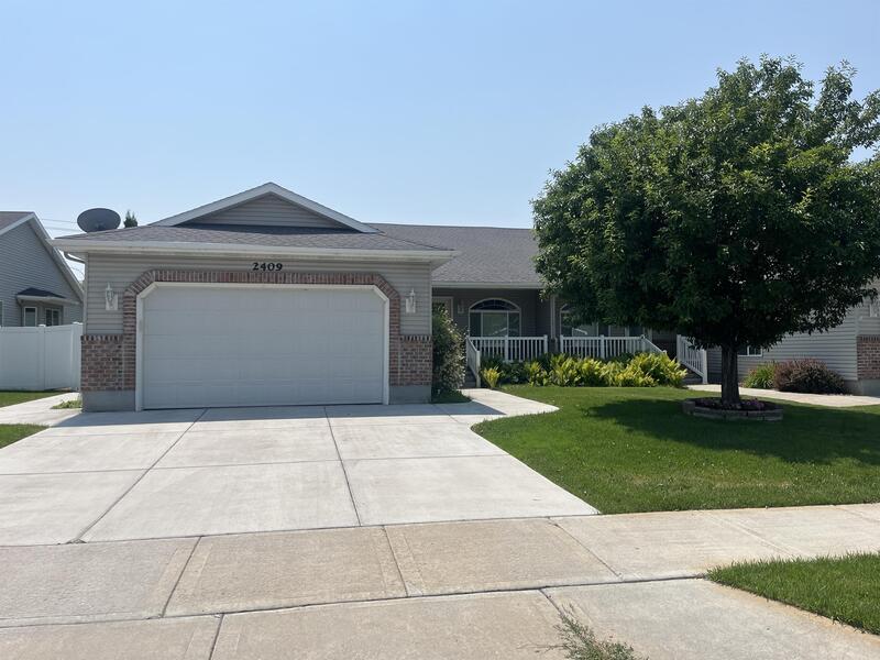 2409 Brandon Dr in Idaho Falls, ID - Building Photo