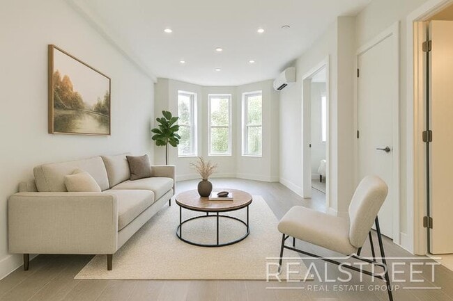 NEW 1 Bed in Prospect Park South!