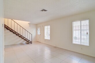 3994 Visby Ln in Las Vegas, NV - Building Photo - Building Photo