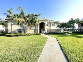 201 Eagle Pond Dr in Winter Haven, FL - Building Photo