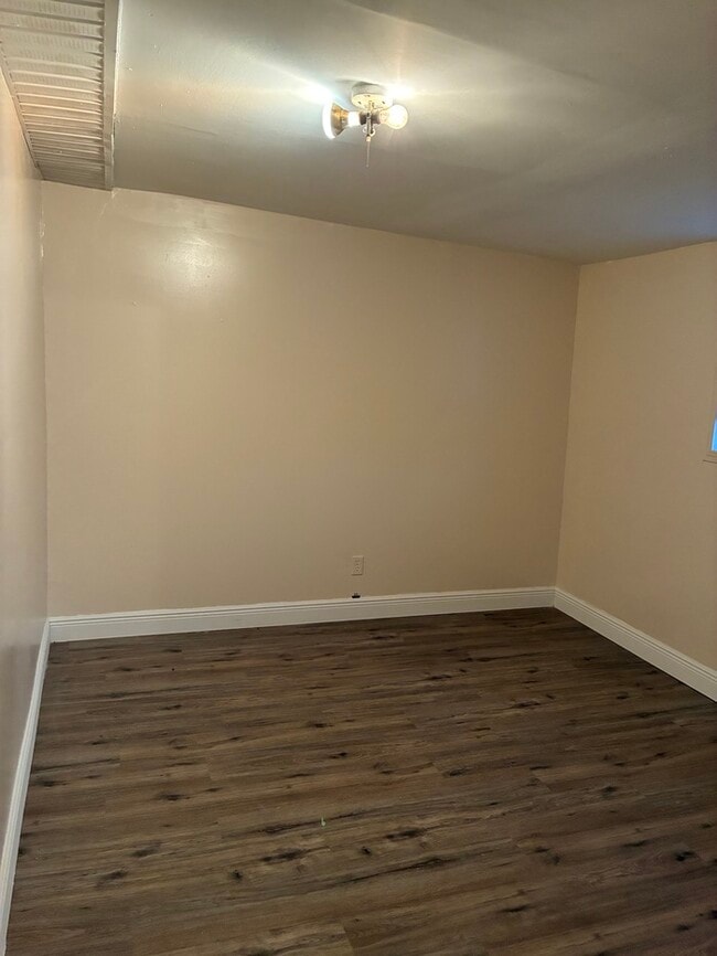 389 Clark Ave in Pass Christian, MS - Building Photo - Building Photo