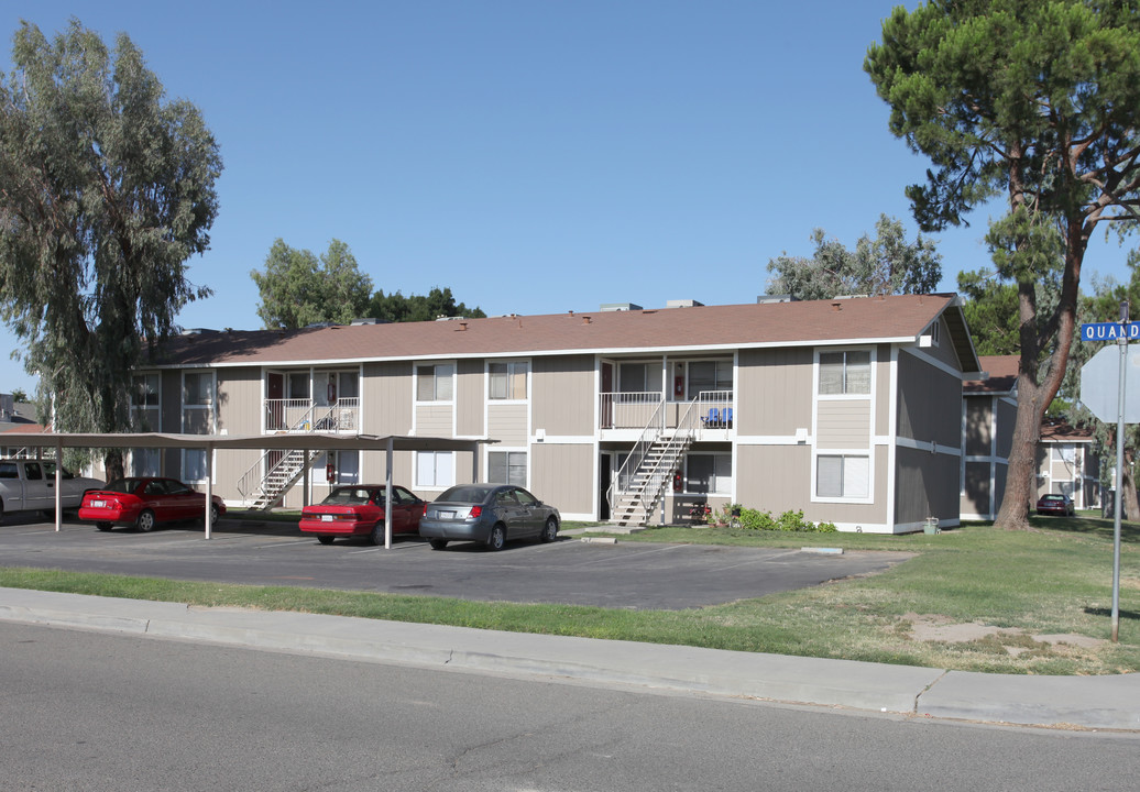 Faun Terrace in Lemoore, CA - Building Photo