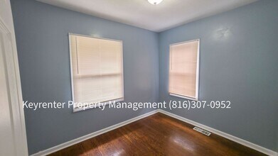 5910 Park Ave in Kansas City, MO - Building Photo - Building Photo