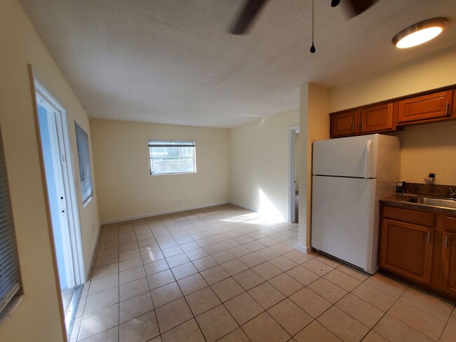 1117-1121 Waverly Rd in Fort Lauderdale, FL - Foto de edificio - Building Photo
