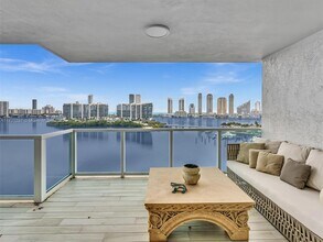 3201 NE 183rd St in Aventura, FL - Building Photo - Building Photo