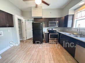 2626 Jasmine St in New Orleans, LA - Building Photo - Building Photo