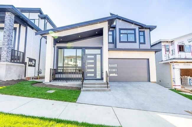 6301-150A 150a St in Surrey, BC - Building Photo - Building Photo