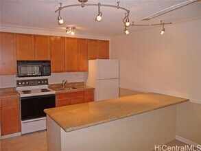 1617 Clark St in Honolulu, HI - Building Photo - Building Photo