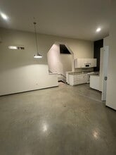 160 E Berkeley St, Unit 308 in Boston, MA - Building Photo - Building Photo