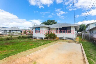 3150 Charles St in Honolulu, HI - Building Photo - Building Photo