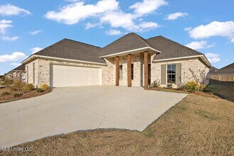 464 Aurora Cir in Canton, MS - Building Photo - Building Photo