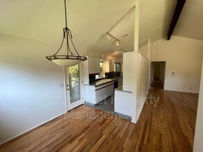 4426 SW 34th Ave in Portland, OR - Building Photo - Building Photo