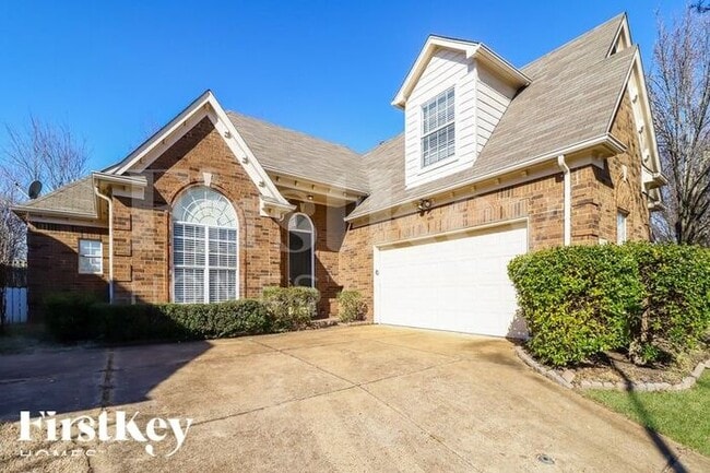 969 Nesting Wood Cir W in Memphis, TN - Building Photo - Building Photo