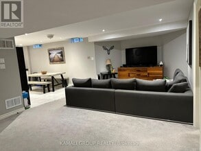 175 Estate Garden Dr in Richmond Hill, ON - Building Photo - Building Photo