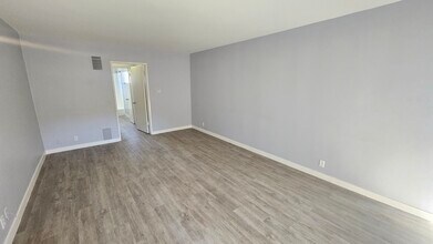 545 Hayworth Ave, Unit 207 in Los Angeles, CA - Building Photo - Building Photo