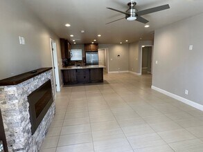 1575 53rd St, Unit 1575-#B in Sacramento, CA - Building Photo - Building Photo