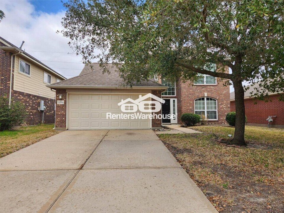 22034 Guston Hall Ln in Katy, TX - Building Photo