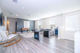 3449 Lilac Wy in Davenport, FL - Foto de edificio - Building Photo