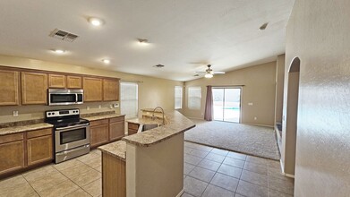 42163 W Santa Fe St in Maricopa, AZ - Building Photo - Building Photo