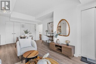 73 Curlew Dr in Toronto, ON - Building Photo - Building Photo