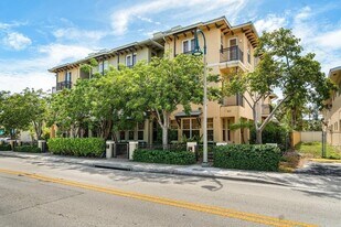 811 S Federal Hwy in Lake Worth Beach, FL - Building Photo