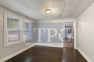 13425 Parker Ave in Grandview, MO - Building Photo - Building Photo