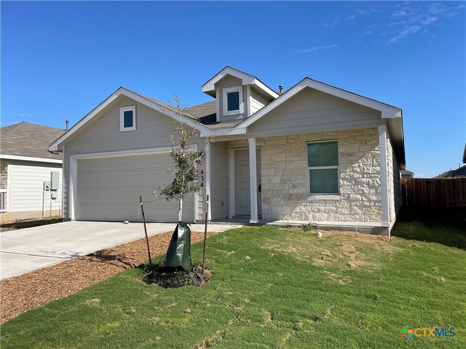434 Fairy Duster Dr in New Braunfels, TX - Building Photo