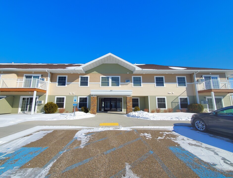 Northern Lights Apartments in Crosby, ND - Building Photo