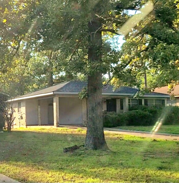 4304 Hermosa Dr in Shreveport, LA - Building Photo