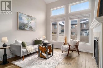 336 Rainrock Cres in Ottawa, ON - Building Photo - Building Photo