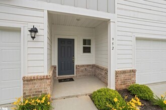 952 Yarn Wy in Greer, SC - Building Photo - Building Photo