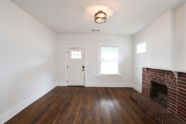 1735 NW 12th St in Oklahoma City, OK - Foto de edificio - Building Photo