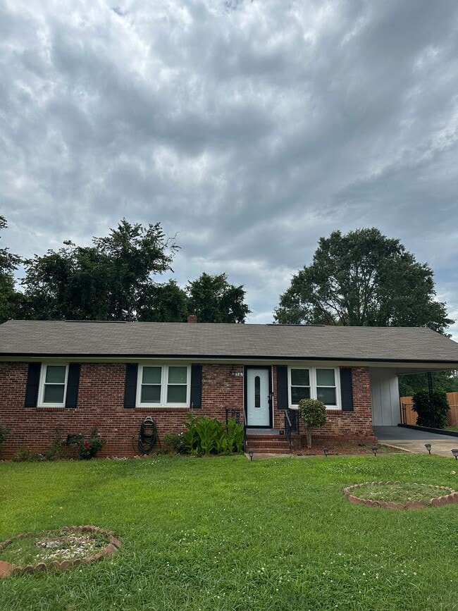 16 Dunlap Dr