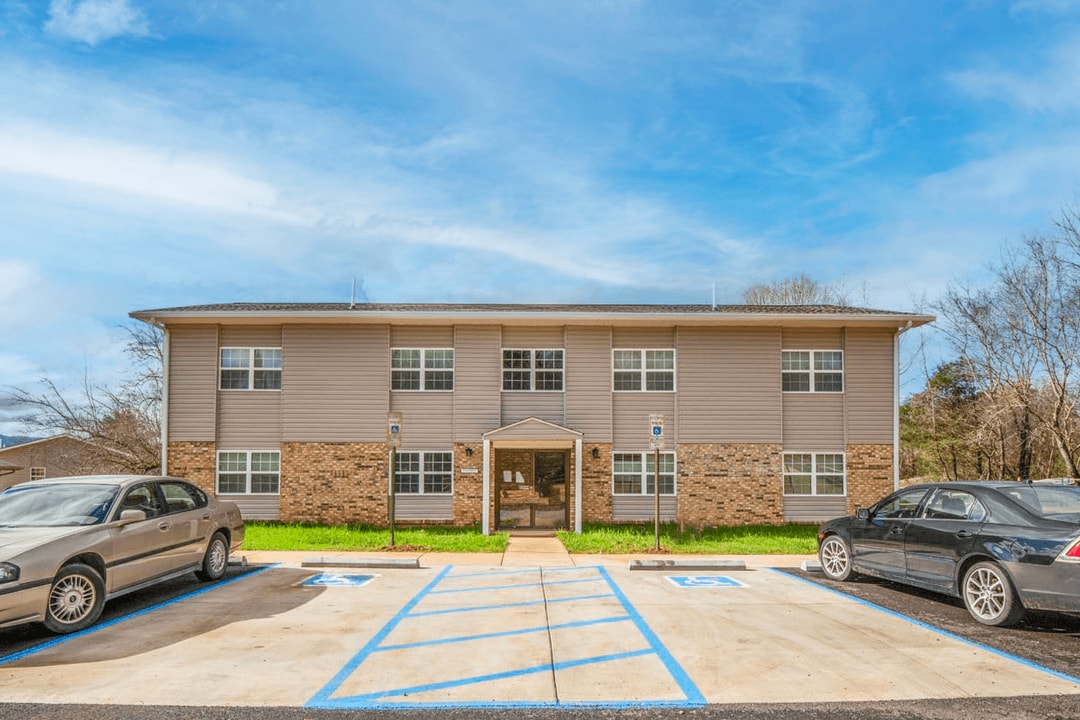 Plainsview Greene in Tellico Plains, TN - Foto de edificio