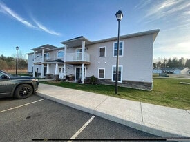 8121 N Main St, Unit 12 in Eden, NY - Building Photo