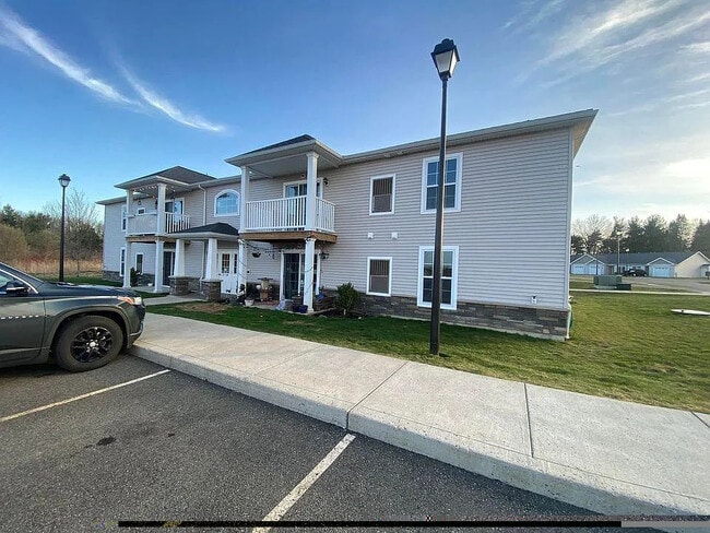 8121 N Main St, Unit 12