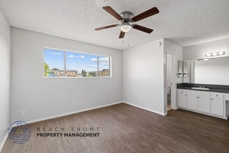 13916 Cerise Ave. in Hawthorne, CA - Foto de edificio - Building Photo
