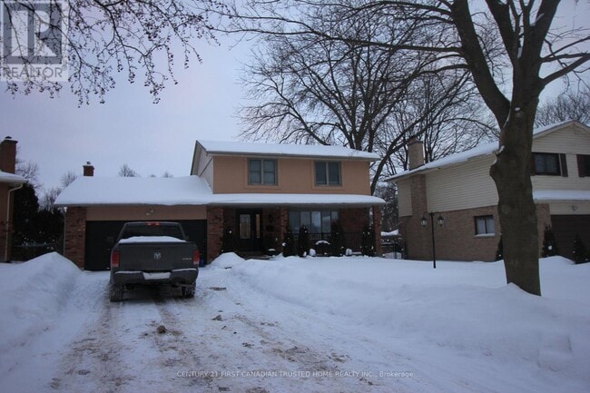 property at 55 Wentworth Ct