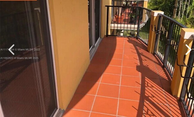 322 Madeira Ave in Coral Gables, FL - Building Photo - Building Photo